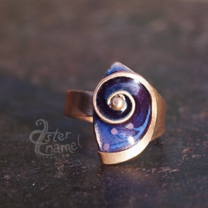 Csigás tűzzománc gyűrű, lila - Meska.hu