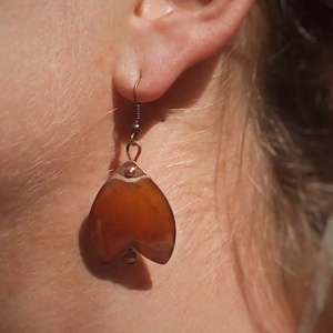 Tulipán formájú tűzzománc fülbevaló, nagy méretű, narancs - ékszer - fülbevaló - lógó fülbevaló - Meska.hu