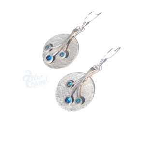 Türkizkék tűzzománc-bogyós kerek alpakka fülbevaló - Meska.hu