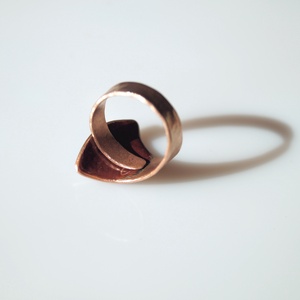 Kék kalapált gyűrű - ékszer - gyűrű - statement gyűrű - Meska.hu