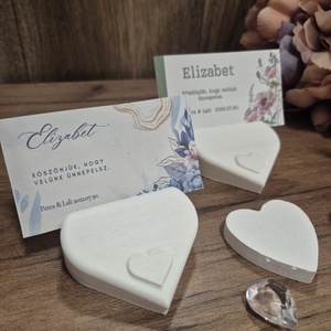 Esküvői ültetőkártya szív alakú tartóval - esküvő - emlék & ajándék - köszönőajándék - Meska.hu