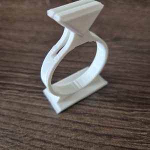 Esküvői ültetőkártya gyűrű alakú tartóval - esküvő - emlék & ajándék - köszönőajándék - Meska.hu