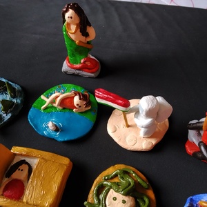 Festett gyurma figurák, emberek, állatok - otthon & életmód - dekoráció - dísztárgy - Meska.hu