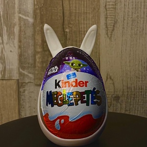 3D Nyomtatott Húsvéti Kindertojás Tartó  - ünnepi díszek, dekorációk - húsvéti díszek és dekorációk - húsvéti tojástartó - Meska.hu