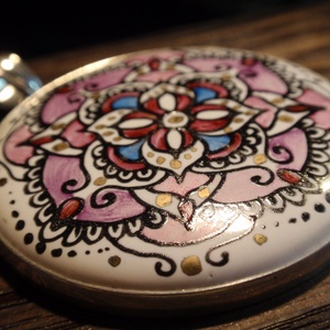 Mandala festett porcelán medál ezüst - ékszer - nyaklánc - medál - Meska.hu