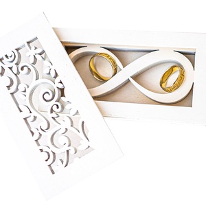 Esküvői gyűrűdoboz virágmintás fedéllel - Meska.hu