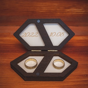 Esküvői gyűrűdoboz barna színű - Meska.hu