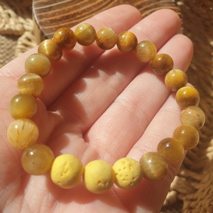 Illatfelhő a csuklódon, illatos ásványkarkötő, lávakő és tigrisszemből - ékszer - karkötő - ásványkarkötő - Meska.hu