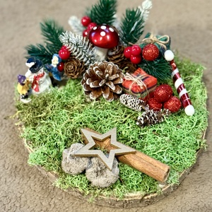 Karácsonyi asztaldísz tobozzal - otthon & életmód - dekoráció - asztal és polc dekoráció - asztaldísz - Meska.hu