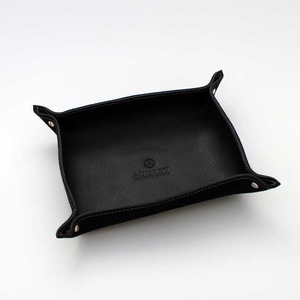 Bőr tálca - kulcstartó, ékszertató - otthon & életmód - tárolás & rendszerezés - íróasztali tároló - Meska.hu