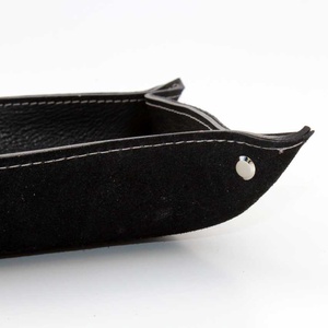 Bőr tálca - kulcstartó, ékszertató - otthon & életmód - tárolás & rendszerezés - íróasztali tároló - Meska.hu