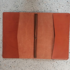 Valódi bőr füzetlefűző gumis mappa  - otthon & életmód - papír, írószer - mappa - Meska.hu