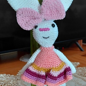 Horgolt nyuszilány. - Meska.hu