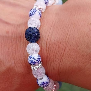 Akvamarin � hegyikristály � porcelán gyöngy karkötő - ékszer - karkötő - karkötő medállal - Meska.hu