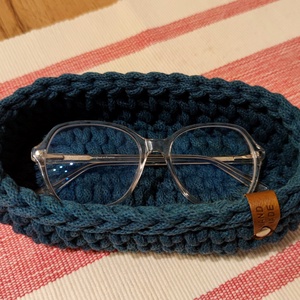 Horgolt szemüvegtartó kosár - petrol - otthon & életmód - tárolás & rendszerezés - tárolókosár - Meska.hu