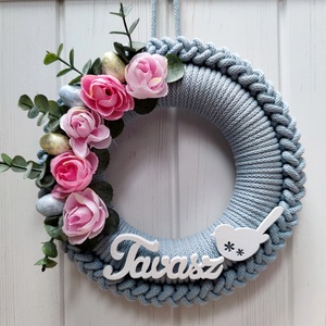 Tavaszi, húsvéti ajtódísz (22 cm átmérő), Otthon & Életmód, Dekoráció, Ajtó- és ablak dekoráció, Ajtódísz & Kopogtató, Horgolás, Az ajtódísz zsinórfonalból készült horgolással hungarocell alapra, melyet selyemvirágokkal és "Tava..., MESKA