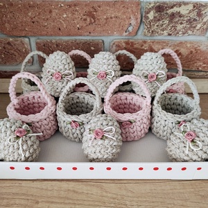 Húsvéti tojás dísz - bézs - Meska.hu