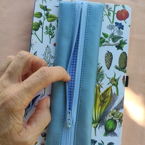 Tolltartó - otthon & életmód - papír, írószer - tolltartó & ceruzatekercs - Meska.hu