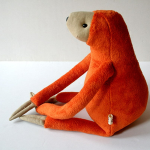 Narancssárga Lajhár, Közepes méretű vadállat - Meska.hu