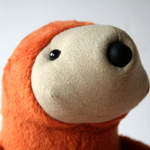 Narancssárga Lajhár, Közepes méretű vadállat - játék & sport - plüssállat & játékfigura - más figura - Meska.hu