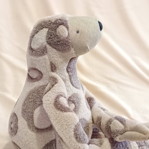 Kis Foltos Plüss Lajhár (buborék mintás) - Meska.hu