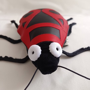 Verőköltő Bodobács avagy tűzi poloska, Bájos piros-fekete bogár - Meska.hu