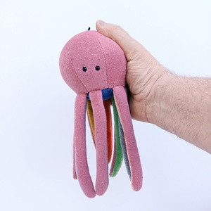 Puha Polip, Táskára, Hátizsákra, Babakocsira vagy Máshová Akasztható Lábasfejű Plüssjáték - Meska.hu