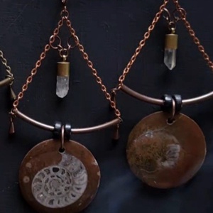 Ősidő fosszilis fülbevaló, Ékszer, Fülbevaló, Lógó fülbevaló, Ékszerkészítés, Fémmegmunkálás, MESKA