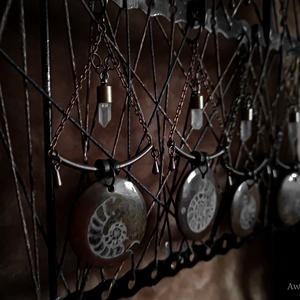 Ősidő fosszilis fülbevaló - ékszer - fülbevaló - lógó fülbevaló - Meska.hu Ősidő fosszilis fülbevaló - ékszer - fülbevaló - lógó fülbevaló - Meska.hu