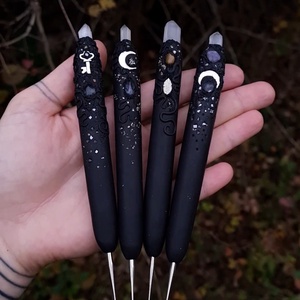 Varázs horgolótű csipkehorgoláshoz vagy rasztakészítéshez, Kellékek & szerszámok, Szerszámok, eszközök, Eszköz kötéshez, horgoláshoz, Gyurma, MESKA