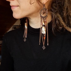 Barangoló talizmán fülbevaló - ékszer - fülbevaló - lógó fülbevaló - Meska.hu