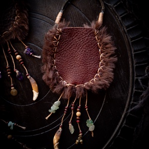 Lélekőrző vándortarisznyák ásvánnyal, nyakbaakasztható - ékszer - nyaklánc - hosszú nyaklánc - Meska.hu