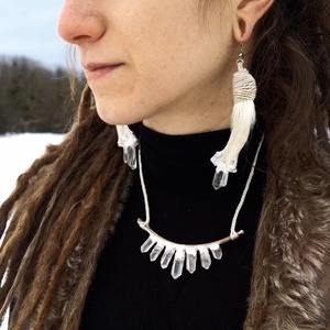 Hóvilág  Jégkristály talizmán csonttal, valódi szőrrel, Ékszer, Ékszerszett, Ékszerkészítés, Szobrászat, MESKA