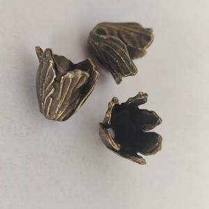 Bronz színű gyöngykupak virág, levél, Kellékek & szerszámok, Gyöngyfűzés kellékek, Gyöngykupak, Gyöngyfűzés, gyöngyhímzés, MESKA