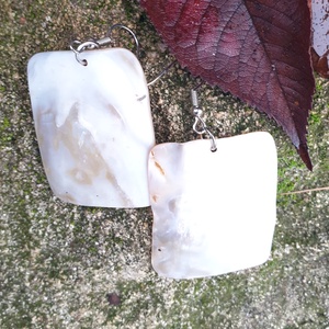 Gyöngyház csillogás Kagylóhély fülbevaló - ékszer - fülbevaló - lógó fülbevaló - Meska.hu