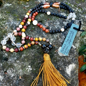 Nyílj meg a változások felé 108 szemes Mala  - ékszer - nyaklánc - bojtos nyaklánc - Meska.hu