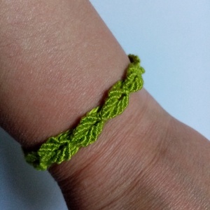 Falevél mintás csomózott karkötő  - ékszer - karkötő - fonott karkötő - Meska.hu Falevél mintás csomózott karkötő  - ékszer - karkötő - fonott karkötő - Meska.hu