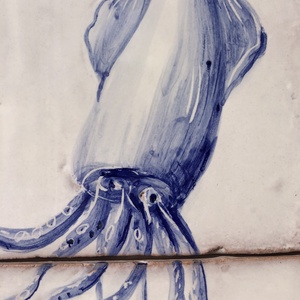 Kézzel festett mázazott portugál csempekép Tintahal, 2 db-os kompozíció - otthon & életmód - dekoráció - fali és függő dekoráció - csempe - Meska.hu