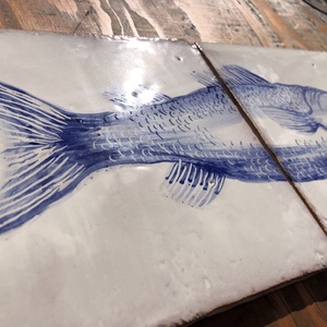 Kézzel festett mázazott portugál csempekép hal, 2 db-os kompozíció - otthon & életmód - dekoráció - fali és függő dekoráció - csempe - Meska.hu