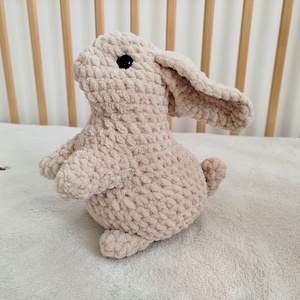 Horgolt nyuszi - játék & sport - plüssállat & játékfigura - nyuszi - Meska.hu