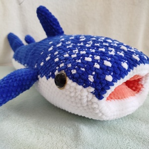 Horgolt cetcápa biztonsági szemmel, Játék & Sport, Plüssállat & Játékfigura, Más figura, Horgolás, MESKA