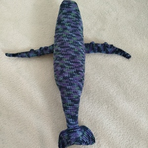 Horgolt bálna hímzett szemmel - játék & sport - plüssállat & játékfigura - más figura - Meska.hu