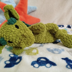 Horgolt sárkány szundipajti , Játék & Sport, Plüssállat & Játékfigura, Plüss sárkány, Horgolás, MESKA