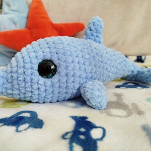 Horgolt delfin plüss világoskék - játék & sport - plüssállat & játékfigura - más figura - Meska.hu