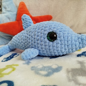 Horgolt delfin plüss világoskék - játék & sport - plüssállat & játékfigura - más figura - Meska.hu