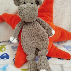 Horgolt víziló szundipajti - sötétbarna - játék & sport - plüssállat & játékfigura - más figura - Meska.hu