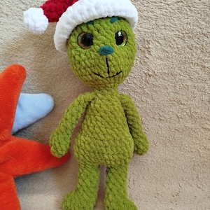 Horgolt grincs mikulás sapkával, Játék & Sport, Plüssállat & Játékfigura, Más figura, Horgolás, MESKA