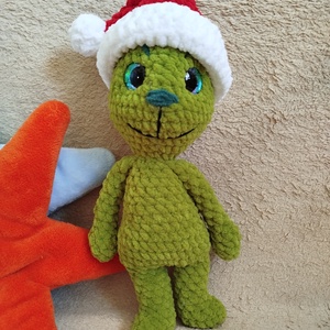 Horgolt grincs mikulás sapkával, Játék & Sport, Plüssállat & Játékfigura, Más figura, Horgolás, MESKA