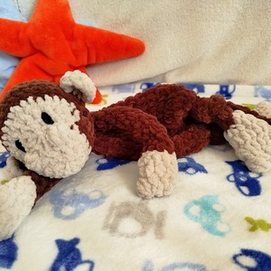 Horgolt majom szundipajti, Játék & Sport, Plüssállat & Játékfigura, Majom, Horgolás, MESKA