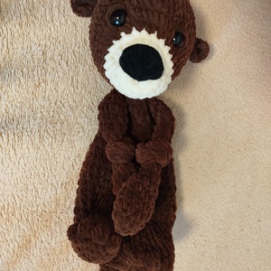 Horgolt vidra szundi - játék & sport - plüssállat & játékfigura - más figura - Meska.hu